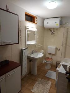 Bathroom sa Apartment Nevenka