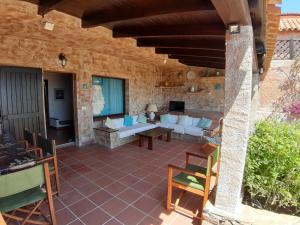 Μπαλκόνι ή βεράντα στο SA MARINA- 200 METRI DAL MARE VISTA SU TAVOLARA!!!