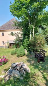 Giardino di Chalupa U Kolibříka