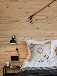 Letto o letti in una camera di Dom Górski 878 mnpm