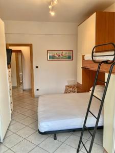 Posteľ alebo postele v izbe v ubytovaní CASA MARA, Borgio Verezzi, 50 m dal mare in pieno centro