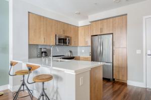 Kuchyň nebo kuchyňský kout v ubytování Sunnyvale 1br w gym ac nr shops SFO-1444
