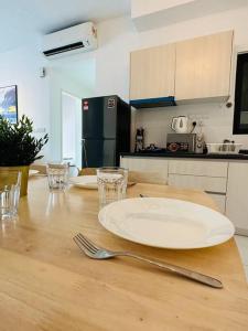 36-08 #Family Suite 8pax 3 Rooms Sunway Velocity Mall Cheras IKEA Mytown Short Walk to MRT & LRT Maluri