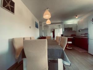 Kuchyň nebo kuchyňský kout v ubytování Island Šolta Comfort apartment Modesty
