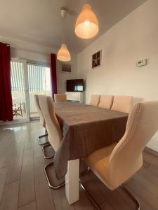 TV a/nebo společenská místnost v ubytování Island Šolta Comfort apartment Modesty