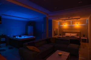 Postel nebo postele na pokoji v ubytování Level 2 Spa Apartman