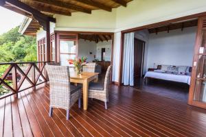 Postel nebo postele na pokoji v ubytování Villas de Jardin self-catering