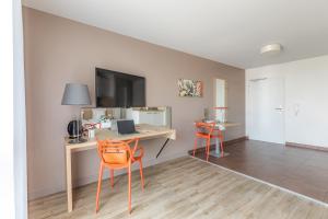 Una cocina o zona de cocina en Appart'City Confort Bordeaux Chartrons