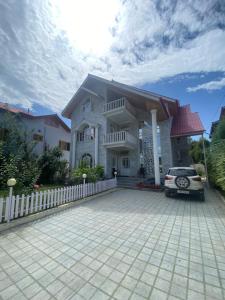 Gambar di galeri bagi AuraB&B Homestay di Srinagar