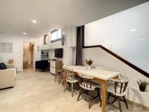 TV a/nebo společenská místnost v ubytování CASA COCO Semisotano con encanto