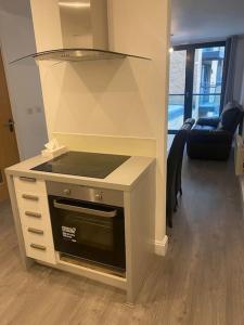 Η κουζίνα ή μικρή κουζίνα στο Arcadian Apartment +9 φωτογραφίες