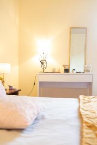 Posteľ alebo postele v izbe v ubytovaní HOME LE SOFT Vic sur Cère