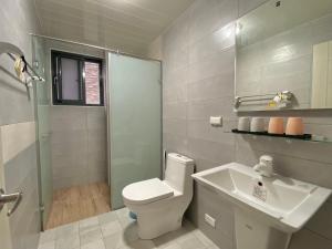 Koupelna v ubytování Muchen BnB + 35 fotografií