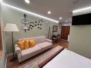 พื้นที่นั่งเล่นของ Casa dos meus avós -Villas - Gaia & Porto