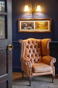 Posezení v ubytování White Hart Hotel by Greene King Inns