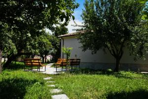Κήπος έξω από το Nicolaus Hidden Gem Villa