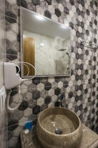 A bathroom at Heaven Hill