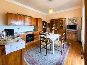 A kitchen or kitchenette at Exclusive Villa Még 23 kép