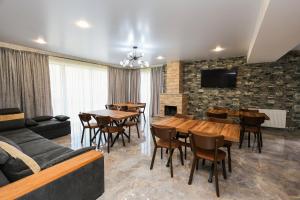 A television and/or entertainment centre at Heaven Hill