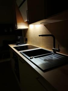 A kitchen or kitchenette at Das Wipferl - Dein Nest in den Bergen