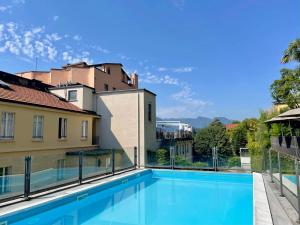 Bazén v ubytování Hotel Bazzoni nebo v jeho okolí