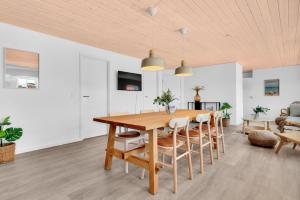 Fotografie z fotogalerie ubytování Amazing Home In Løkken With 3 Bedrooms v destinaci Løkken