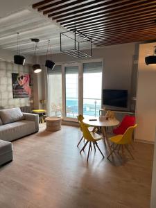 O zonă de relaxare la Sea View/Beach front- Joie de Vivre -Cozy Designed