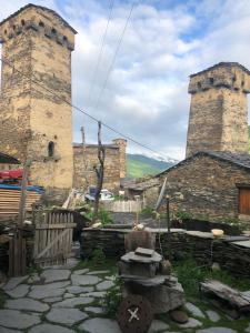 Mynd úr myndasafni af Old House í Ushguli +37 myndir