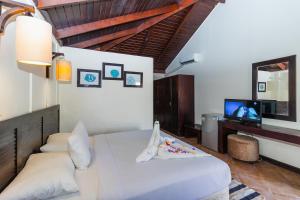 Giường trong phòng chung tại Abu Dabbab Lodge