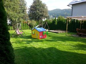 Herní místnost nebo prostor pro děti v ubytování Agroturystyka Bliźniaczek