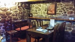 Zdjęcie z galerii obiektu Casa Rural Vella da Rivera w mieście O Sisto