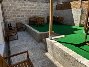 Piljardilaud majutusasutuses Bohobos Hostel