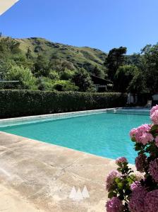 Swimmingpoolen hos eller tæt på Eden Park Cordoba
