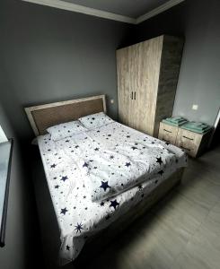 Voodi või voodid majutusasutuse ArtStar toas