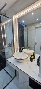 Ένα μπάνιο στο Arma Design Apartment 2 Bedrooms