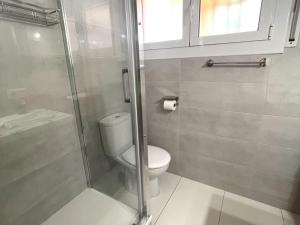 Kúpeľňa v ubytovaní ENCANTADORA CASA INDIVIDUAL CON VISTAS AL MAR Y PISCINA PRIVADA - ES-226-28