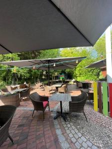 Ein Restaurant oder anderes Speiselokal in der Unterkunft Hotel MyLord 