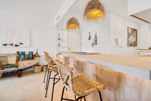 Ein Sitzbereich in der Unterkunft Villa Gadea 7-2