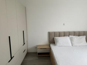 Katil atau katil-katil dalam bilik di Enigma Complex +24 gambar
