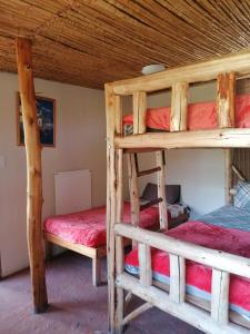 Двухъярусная кровать или двухъярусные кровати в номере Hindthausen