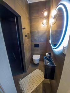 Kúpeľňa v ubytovaní LIKE HOME 2 Sauna,Jacuzzi & Spa