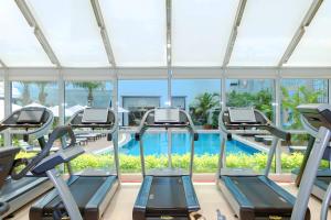 Fitness centrum a/nebo fitness zařízení v ubytování Sheraton Saigon Grand Opera Hotel