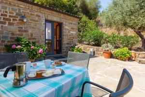 Κήπος έξω από το Tiny-House im Olivenhain - 1km zum Strand- Cilentissimo +19 φωτογραφίες