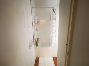 Afbeelding uit fotogalerij van Twin Room - Sutherland Place in Derby