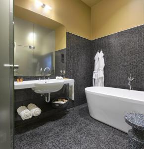 Kúpeľňa v ubytovaní Verno House Budapest, Vignette Collection by IHG