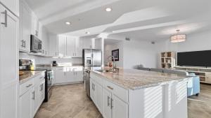 Köök või kööginurk majutusasutuses 14041 Heritage Landing Unit 613