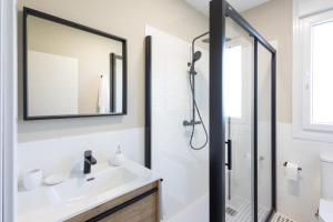 Koupelna v ubytování Miño Suites I