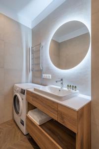 Koupelna v ubytování STORIES Design ApartHotel