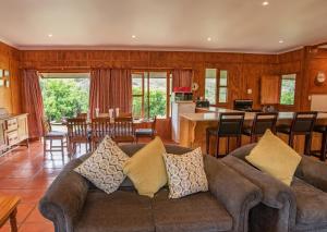 Χώρος καθιστικού στο Highland Run Fly Fishing Estate by Dream Resorts