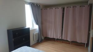 Posteľ alebo postele v izbe v ubytovaní L'Yser - Appartement proche de la gare - Rouen